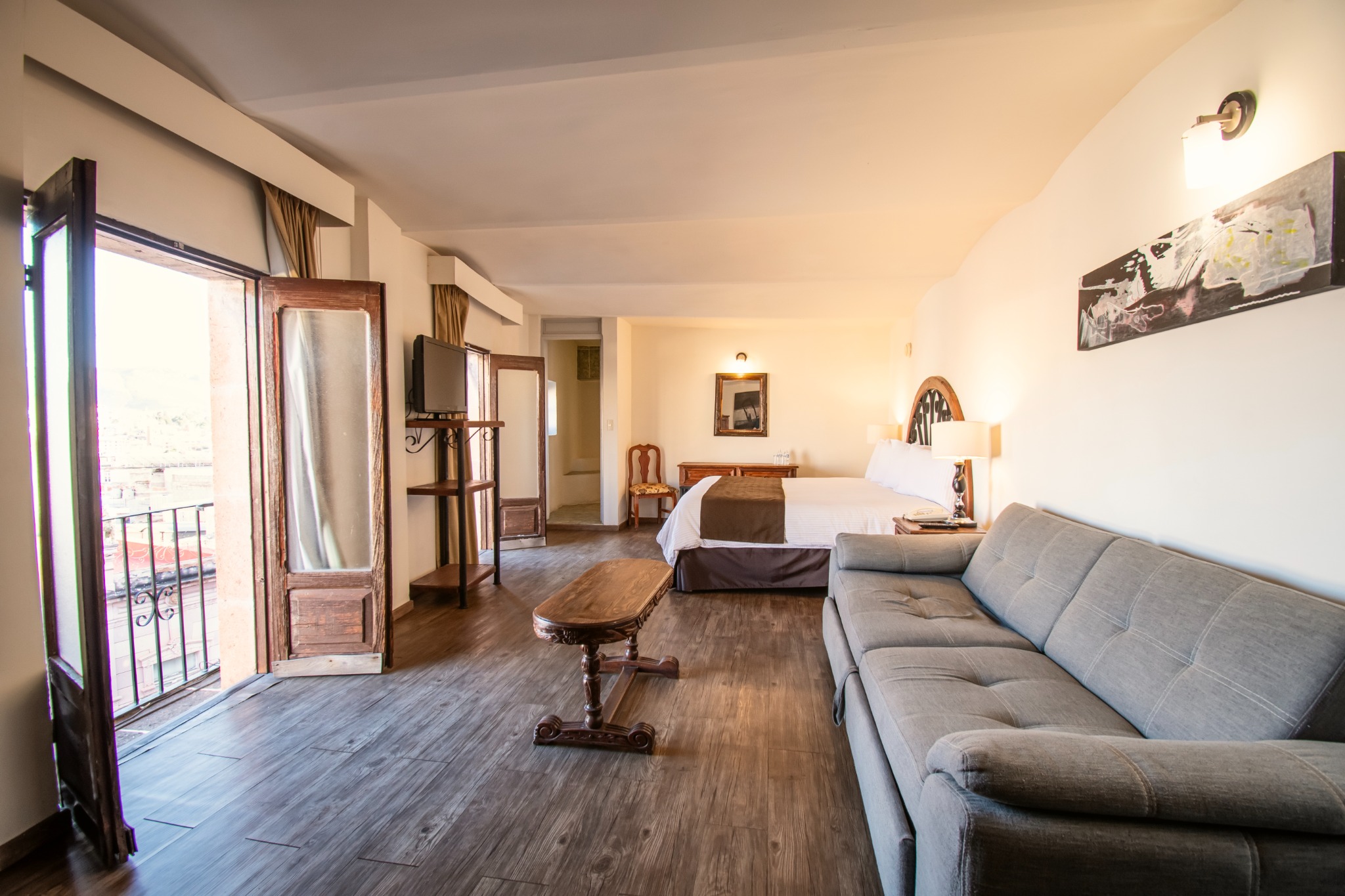 Junior Suite with Balcony - Hotel Argento Zacatecas